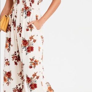 AE Jumpsuit Size Medium